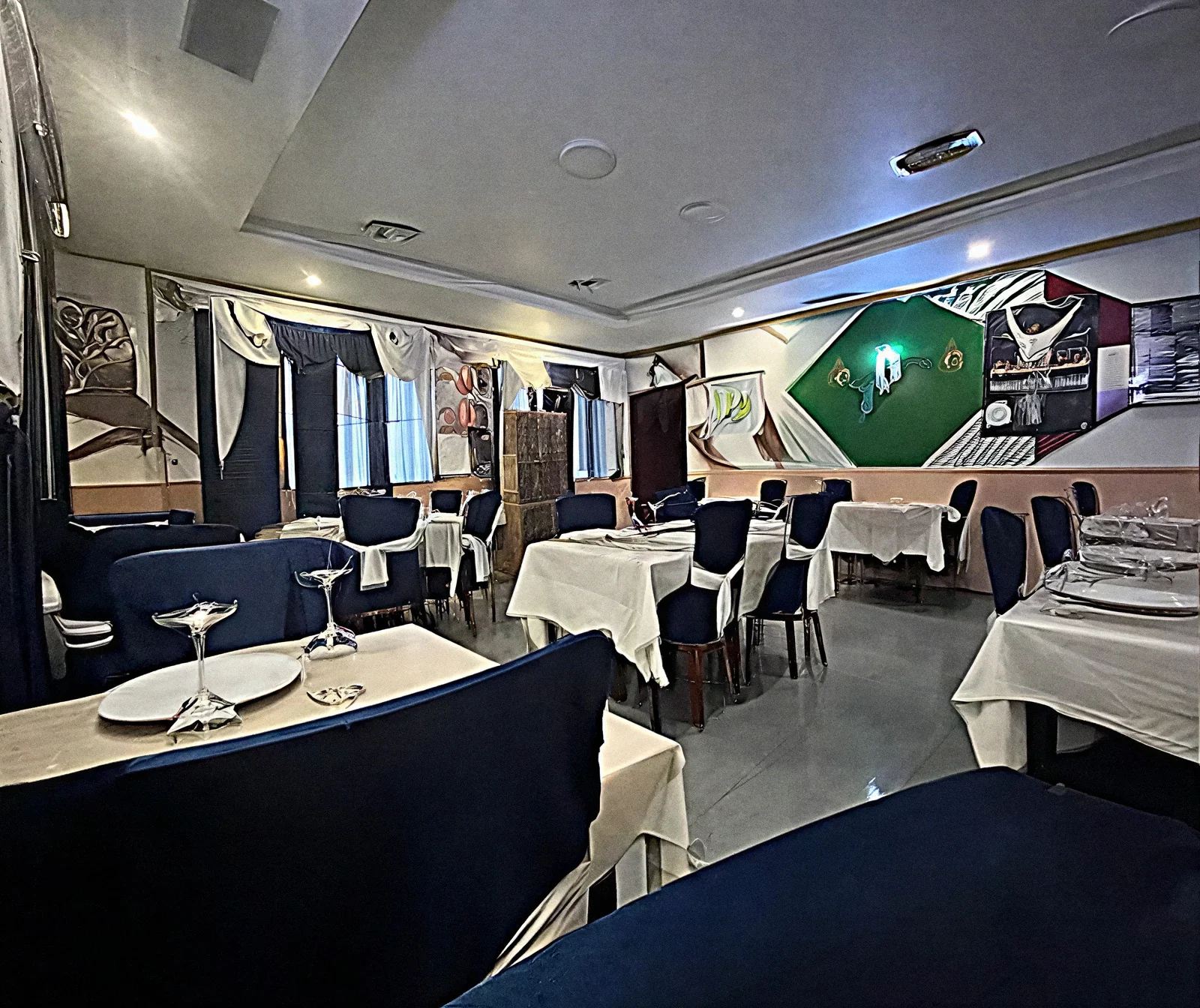 El comedor de SWAD Indian Restaurant por dentro